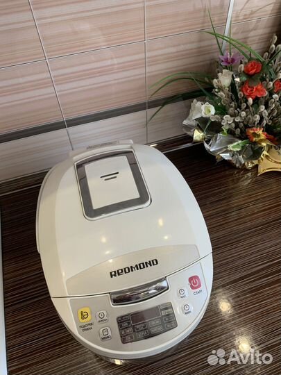 Мультиварка redmond