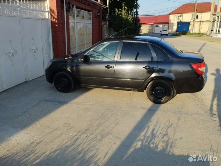 LADA Granta 1.6 МТ, 2013, 165 882 км