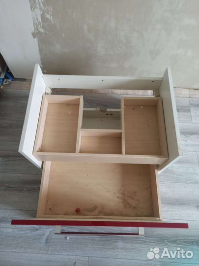 Тумба под раковину в ванну подвесная