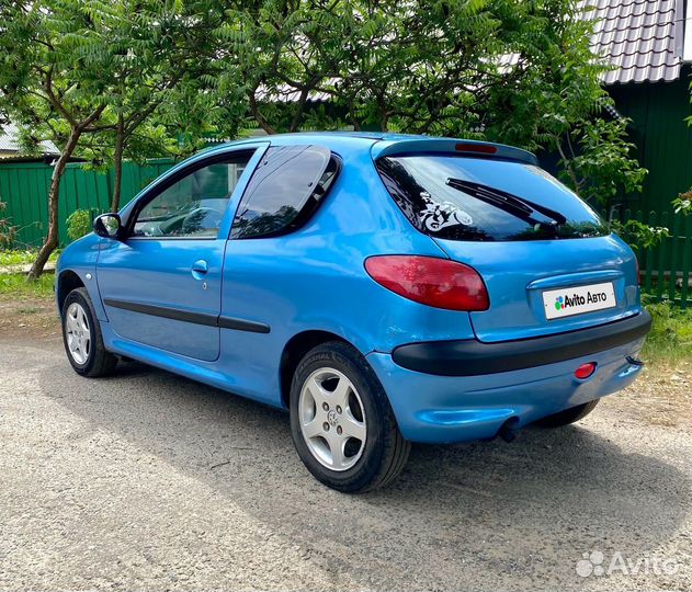 Peugeot 206 1.1 МТ, 2001, 185 642 км