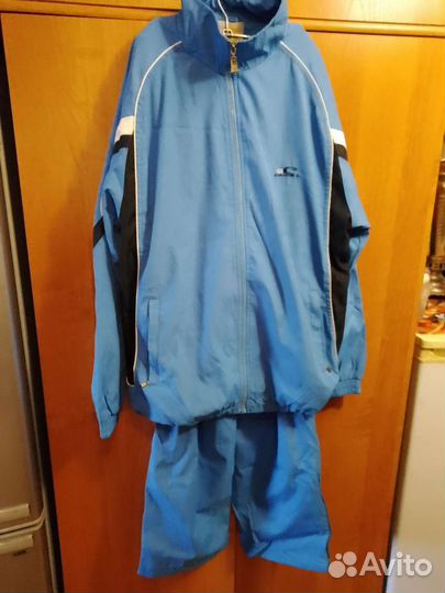 Спортивный костюм