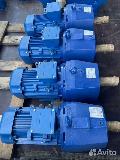 Мотор-редуктор 3мп, 4мц2С, nmrv