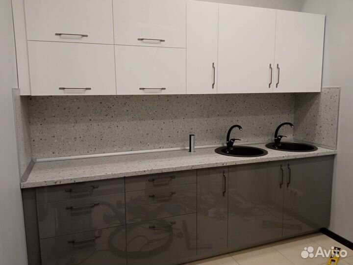 Сборщик кухонь качественно и аккуратно. Замерщик