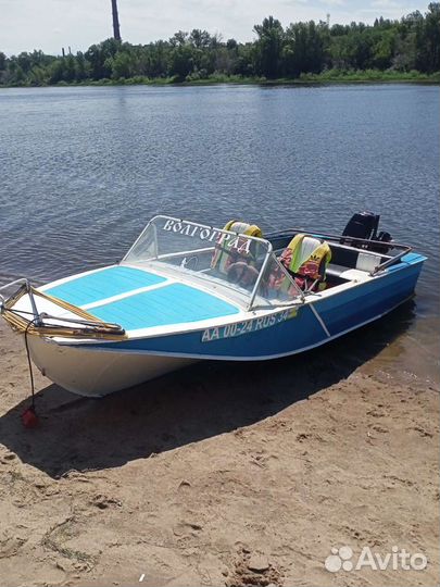 Моторная лодка