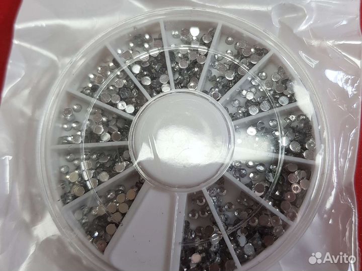 Стразы акриловые. Новые