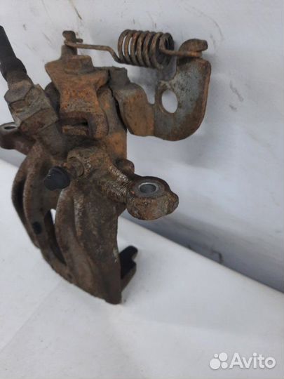 Суппорт тормозной задний правый Jaguar X-Type