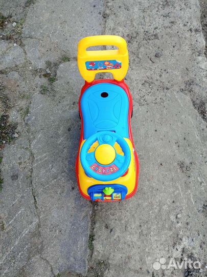 Машинка-каталка