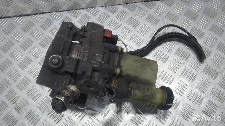 Насос эур 8200520790 Renault Kangoo (2008-2018)