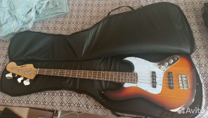 Басс гитара 4 струны