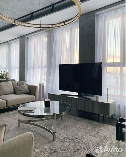 Тумба TV дизайнерская с дверцами