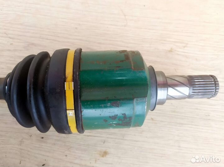 Привод передний левый Mitsubishi Outlander XL