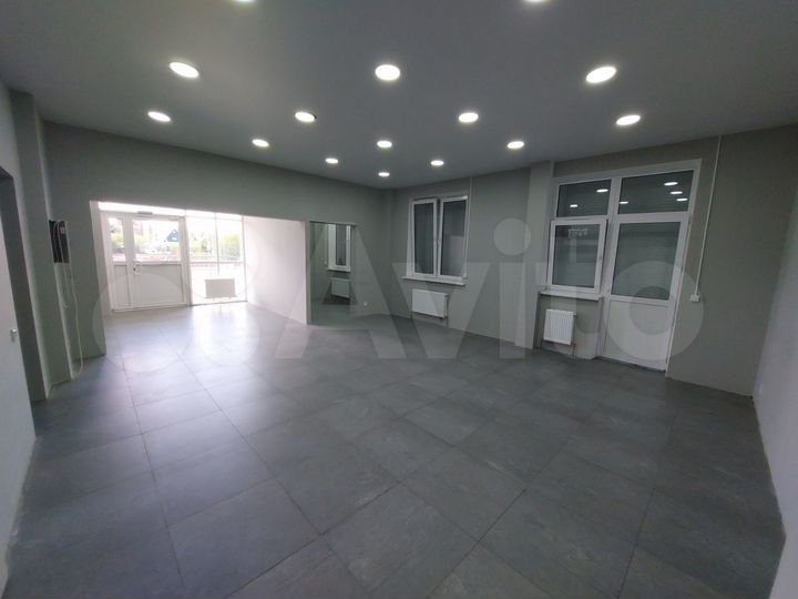 Помещение Баррикад 70м²