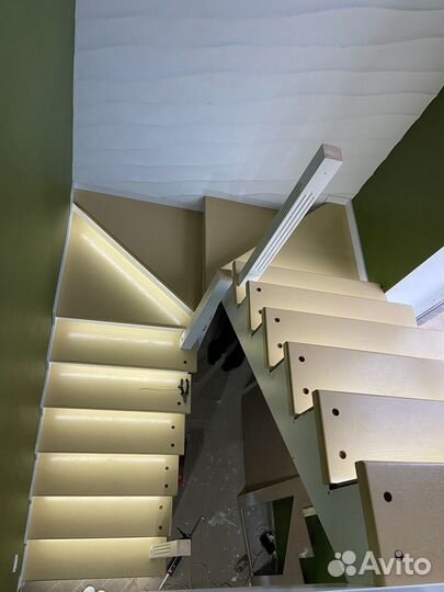 Умная подсветка лестницы. Умный свет