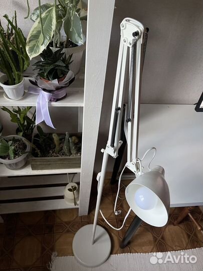 Светильник напольный