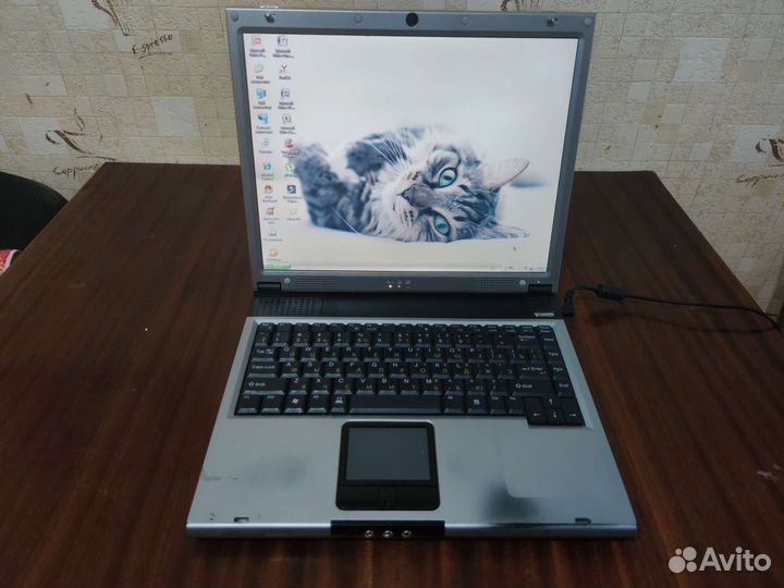 Ноутбук RoverBook Voyager