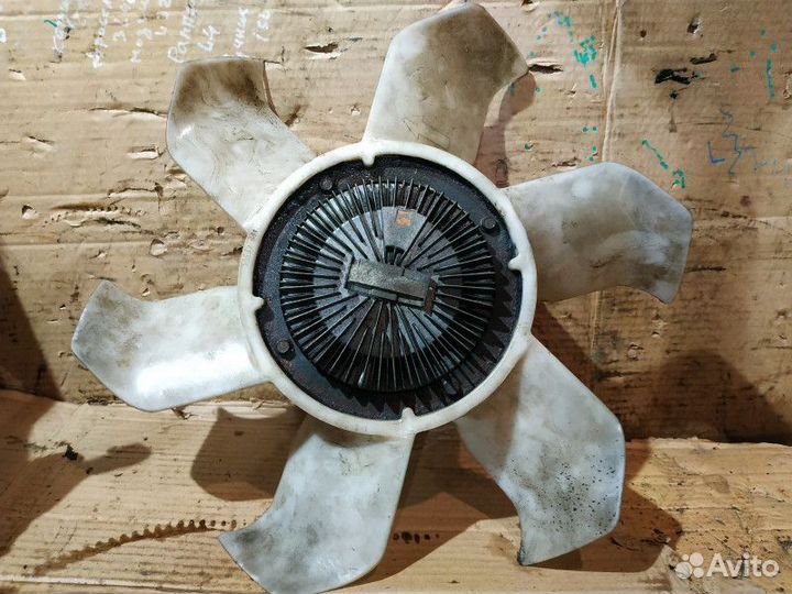 Вентилятор охлаждения Mitsubishi Pajero