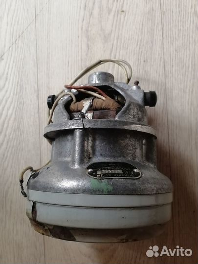 Продам электродвигатели