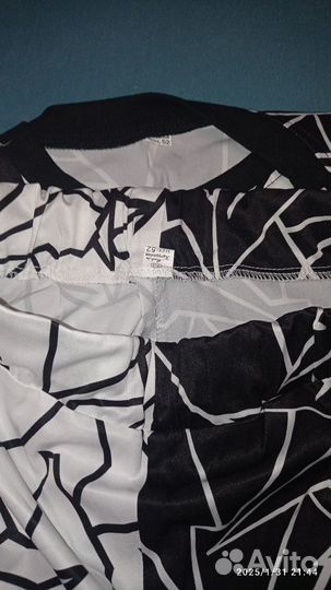 Костюм женский