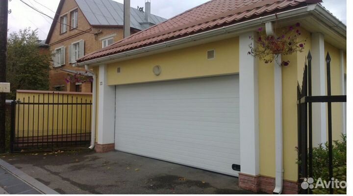 Секционные ворота