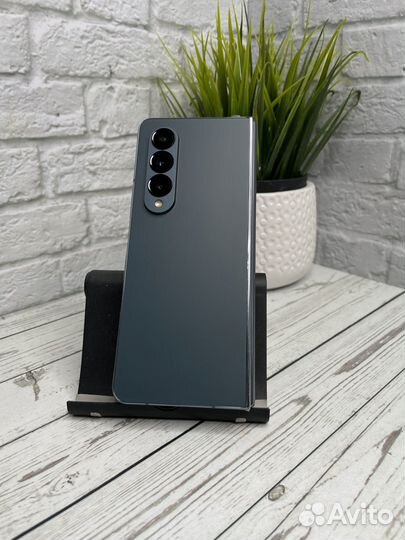 Samsung Galaxy Z Fold4, 12/512 ГБ