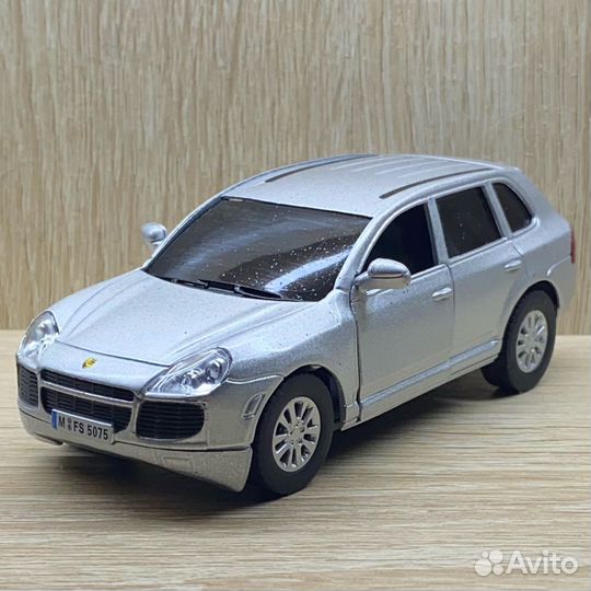 Модель Автомобиля Porsche Cayenne Turbo