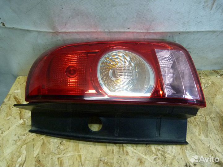 Фонарь задний правый Renault Duster 2012 (до 2015