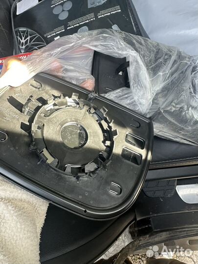 Зеркала на гранту