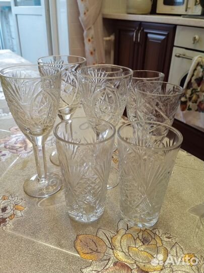 Рюмки, стопки, салатник