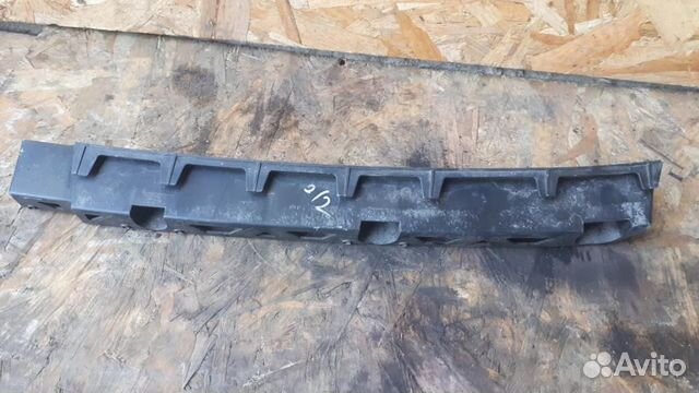 Направляющая заднего бампера правая Skoda Fabia 2