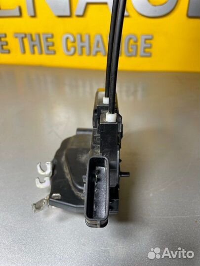 Замок двери задней правой задний правый Nissan