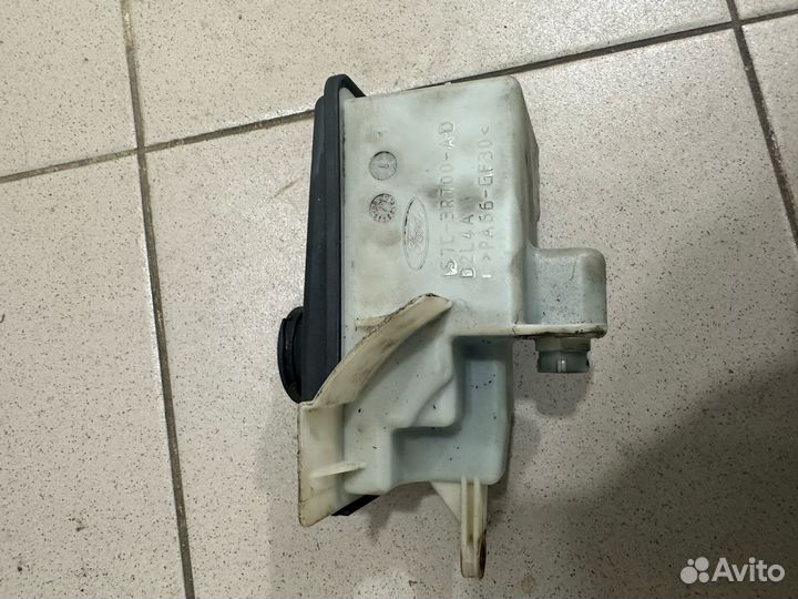 Бачок гур Ford Mondeo 3 2.0 оригинал 0487