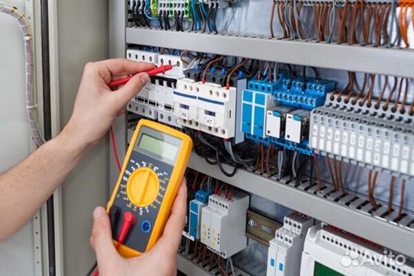 Помощник электрика