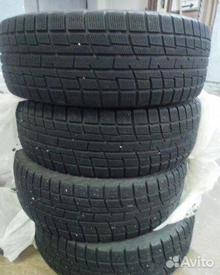 Yokohama Ice Guard IG30 215/65 R16