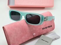 Солнцезащитные очки Miu miu