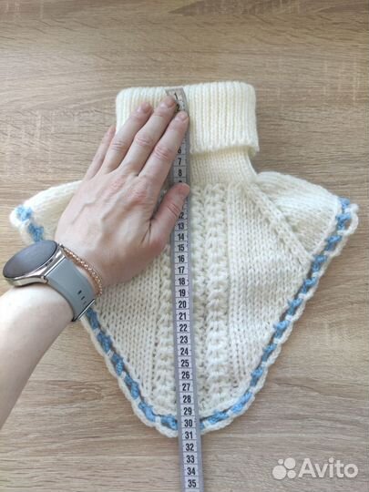 Манишка вязаная