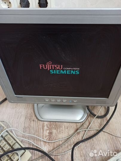 Монитор fujitsu-siemens