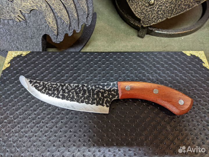 Нож с ножнами