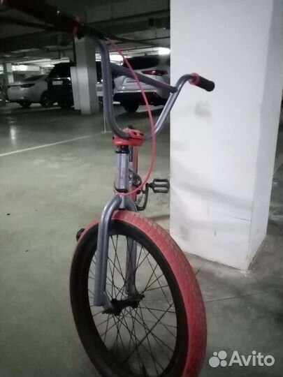 Трюковой велосипед BMX