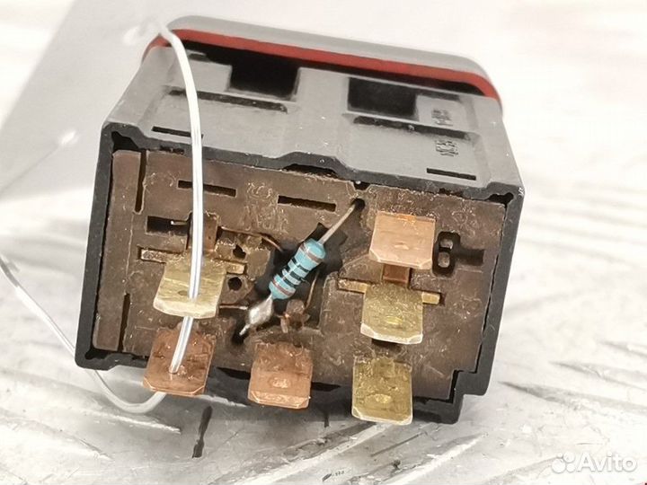 Кнопка аварийной сигнализации Opel Zafira (A) 2002