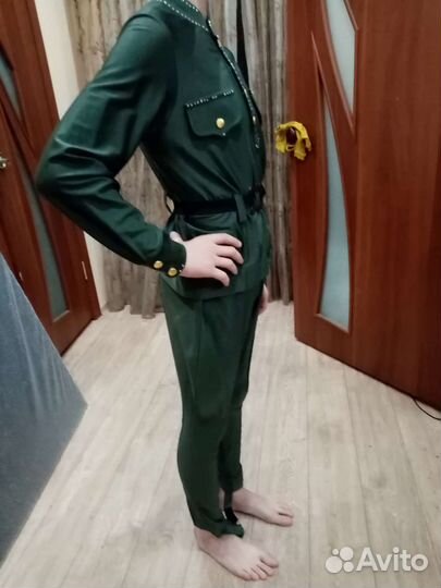 Костюм для фигурного катания 140-150