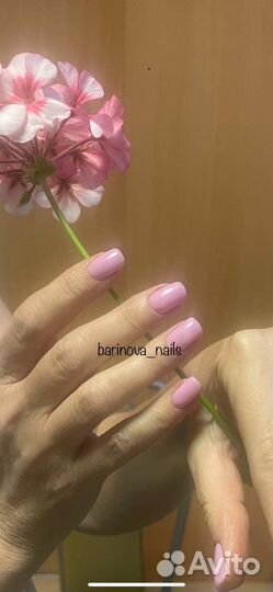 Модель на маникюр