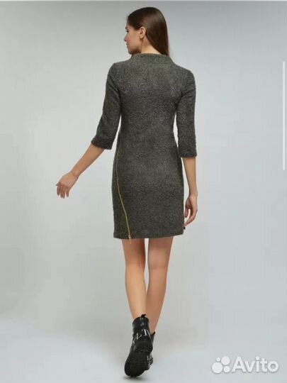 Тёмно-серое женское платье с молнией 42