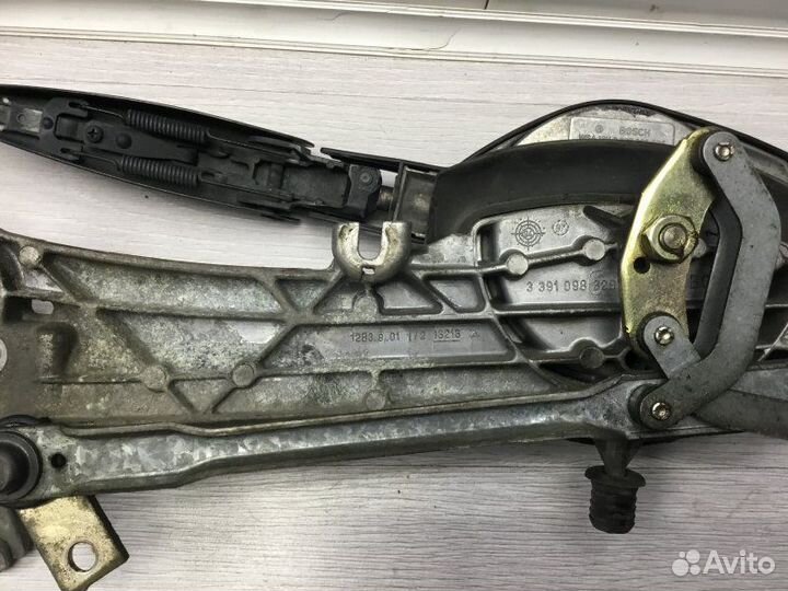 Трапеция дворников Mercedes-Benz E-Class 2.4 1998