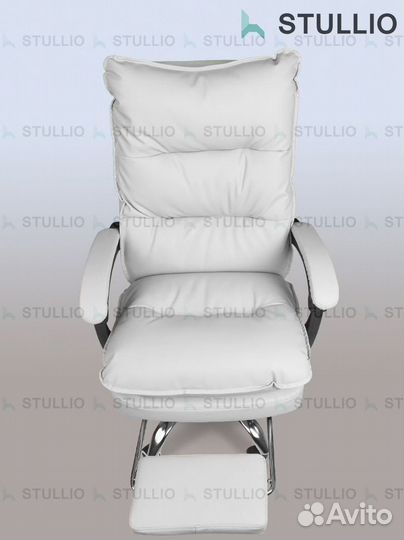 Офисное кресло (геймерское). Кресло для директора