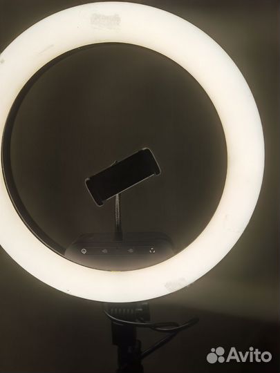 Кольцевая лампа 36 см со штативом и держателем тел