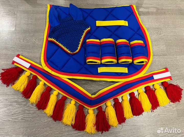 Амуниция для лошади