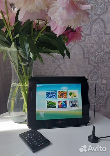 Электронная фоторамка Texet TF-128