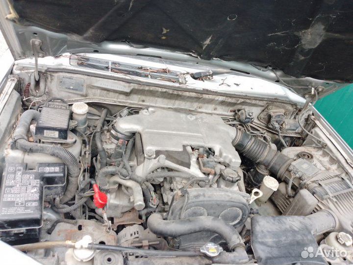 Двигатель Mitsubishi Pajero Io H76W 4G93 1998