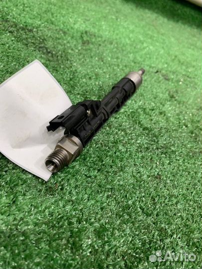 Форсунка топливная Bmw 520 F10 N20B20B 2012