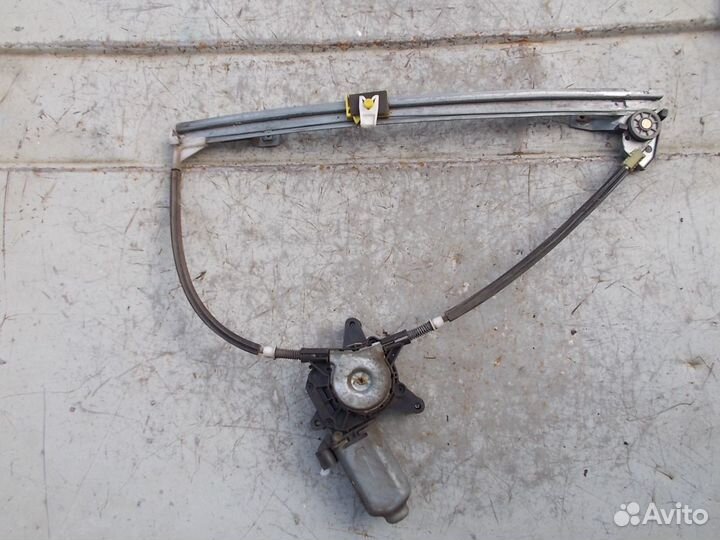 Стеклоподъемник передний правый Рено Меган 1